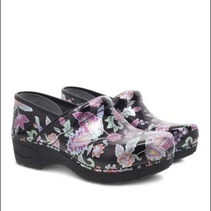 NEW - Dansko - XP 2.0 Nursing Clog - Paisley Floral Patent - SIze 41 - SEE Chart